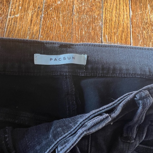 PAC SUN BLACK JEANS - Picture 3 of 6